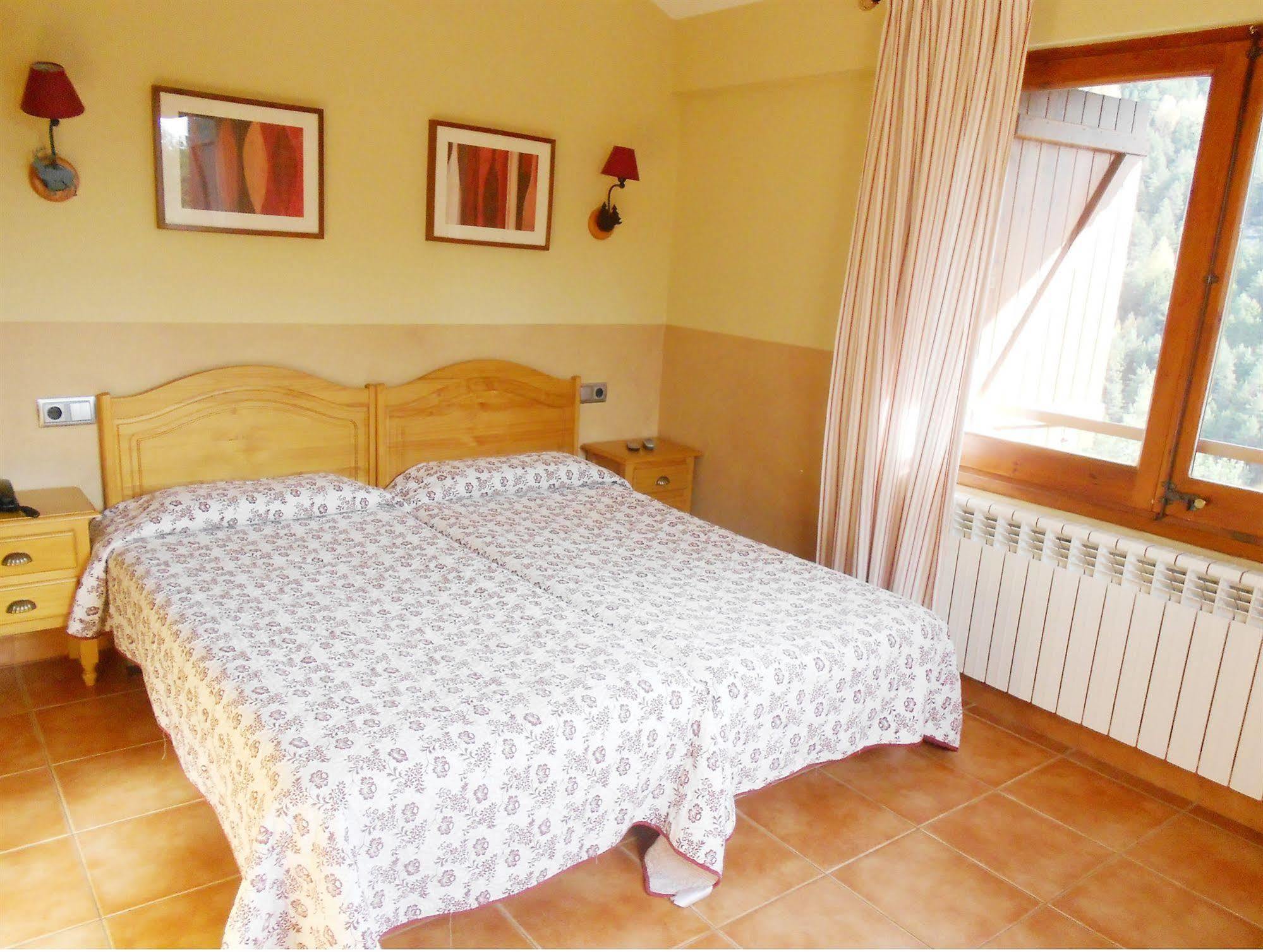 Hotel Camp Del Serrat Les Escaldes ภายนอก รูปภาพ